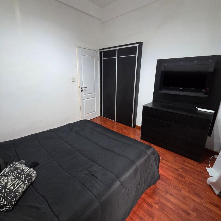 Gran departamento con parrilla y cochera en Playa Grande - Apartamento de 2 dormitorios - 11