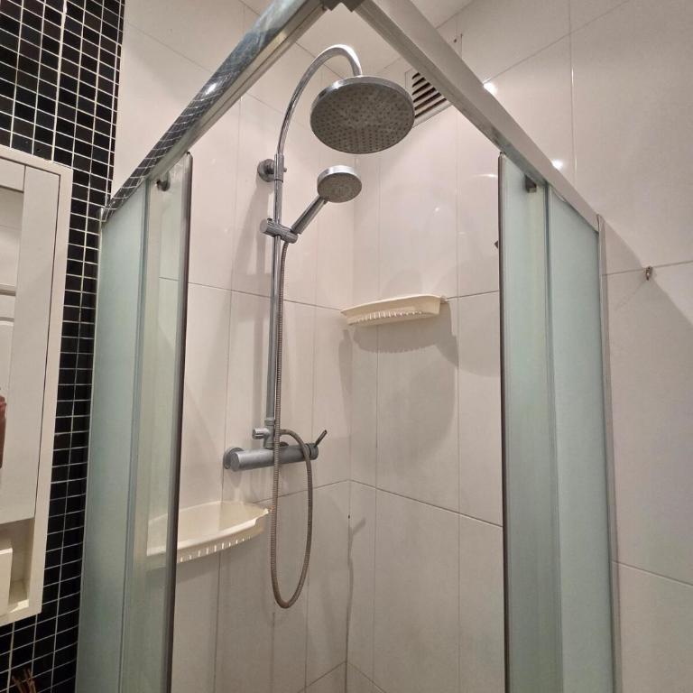 Gran departamento con parrilla y cochera en Playa Grande - Apartamento de 2 dormitorios - 15
