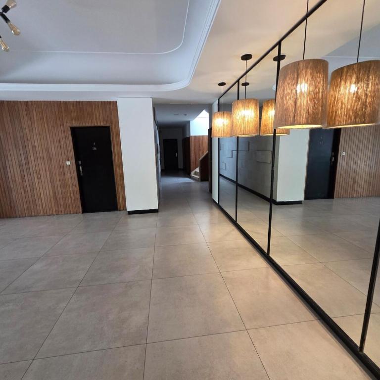 Gran departamento con parrilla y cochera en Playa Grande - Apartamento de 2 dormitorios - 21