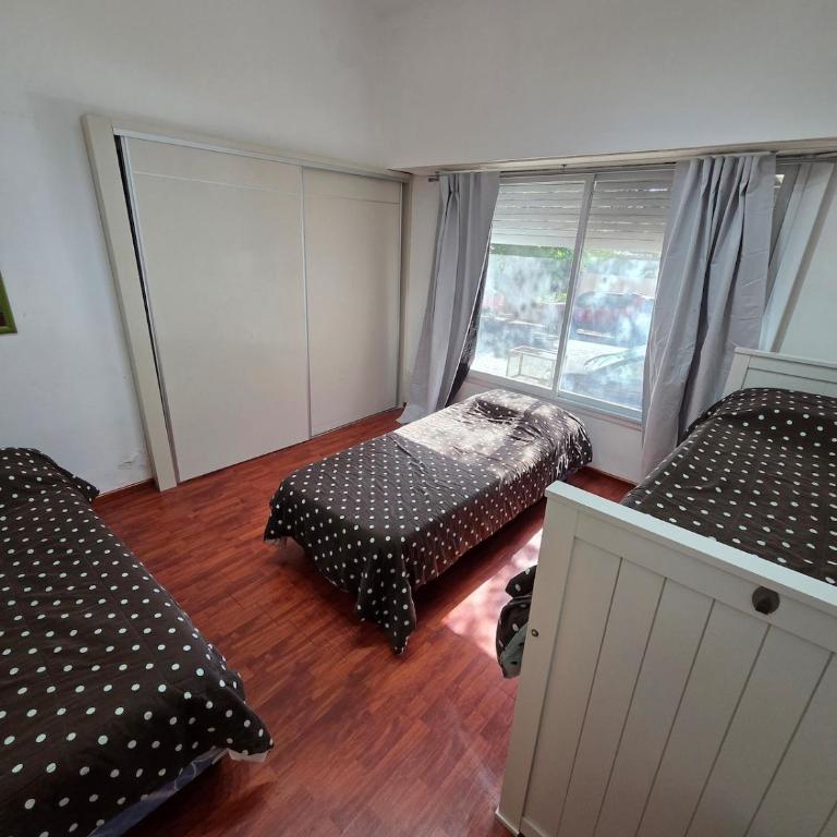 Gran departamento con parrilla y cochera en Playa Grande - Apartamento de 2 dormitorios - 26