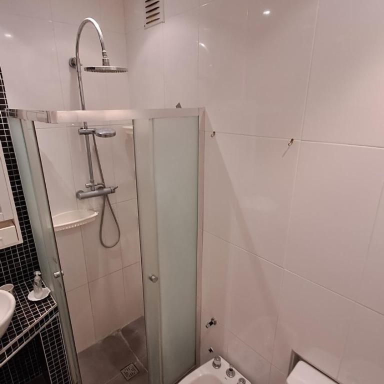Gran departamento con parrilla y cochera en Playa Grande - Apartamento de 2 dormitorios - 60