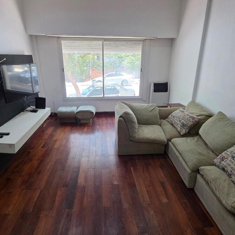 Gran departamento con parrilla y cochera en Playa Grande - Apartamento de 2 dormitorios - 66
