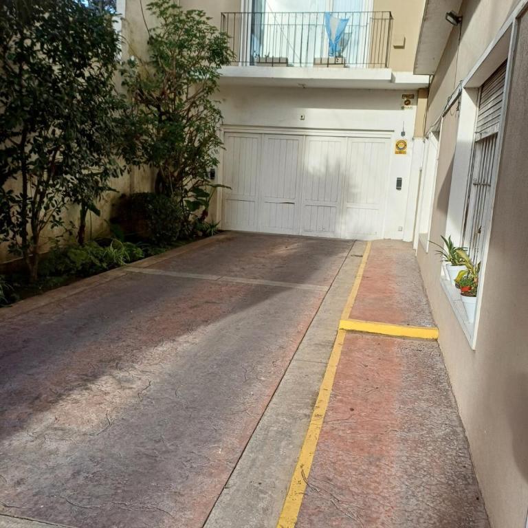 Gran departamento con parrilla y cochera en Playa Grande - Apartamento de 2 dormitorios - 67