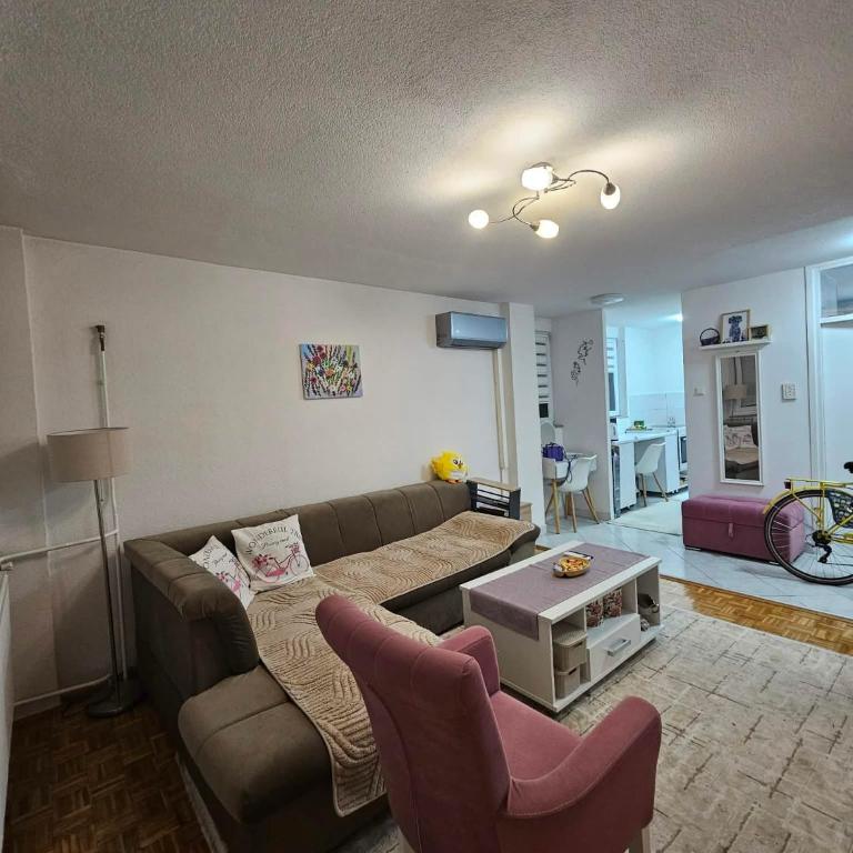 Stan Brčanska Malta Tuzla - Apartman sa Pogledom na Grad - 2