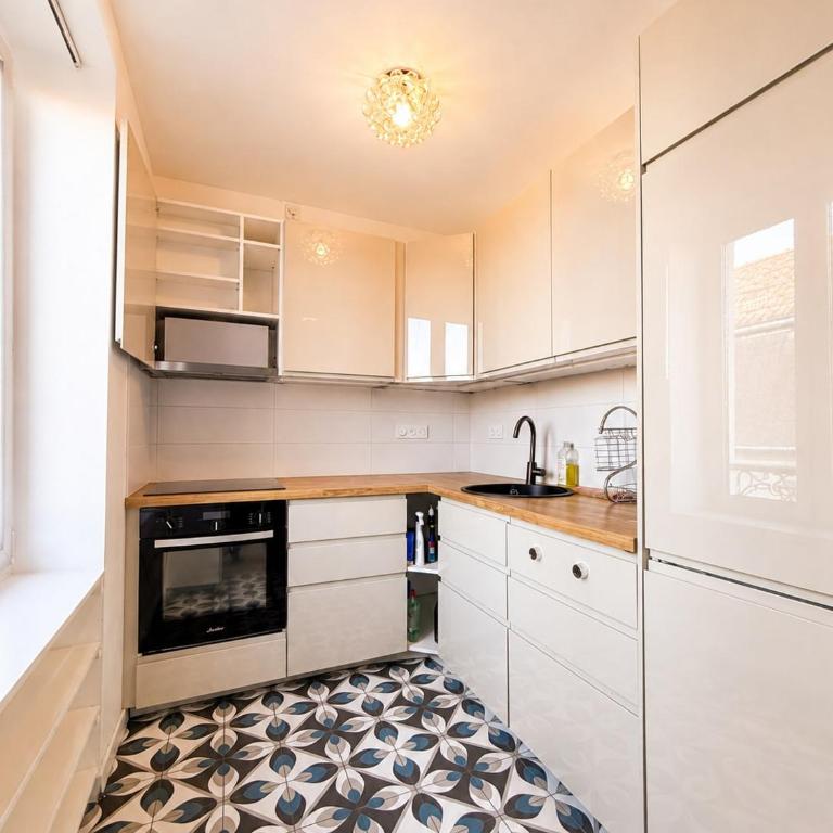 Exceptional Triplex, Design - Art, Private 360 Rooftop, 3 Bedrooms - Three-Bedroom Loft Apartment - 10