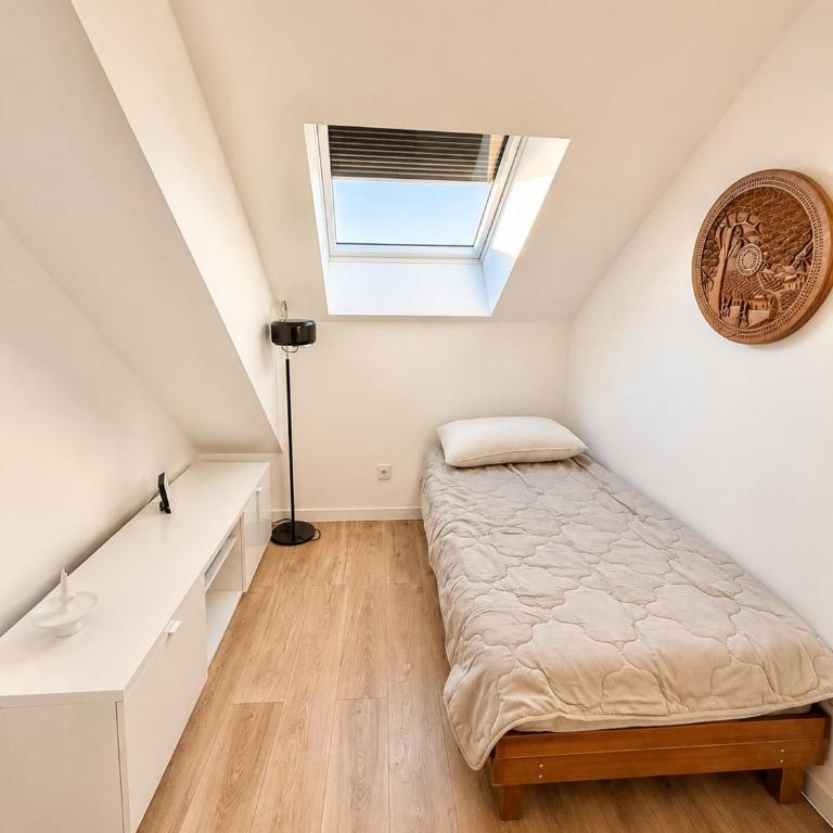 Exceptional Triplex, Design - Art, Private 360 Rooftop, 3 Bedrooms - Three-Bedroom Loft Apartment - 22