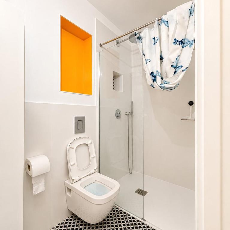 Exceptional Triplex, Design - Art, Private 360 Rooftop, 3 Bedrooms - Three-Bedroom Loft Apartment - 24