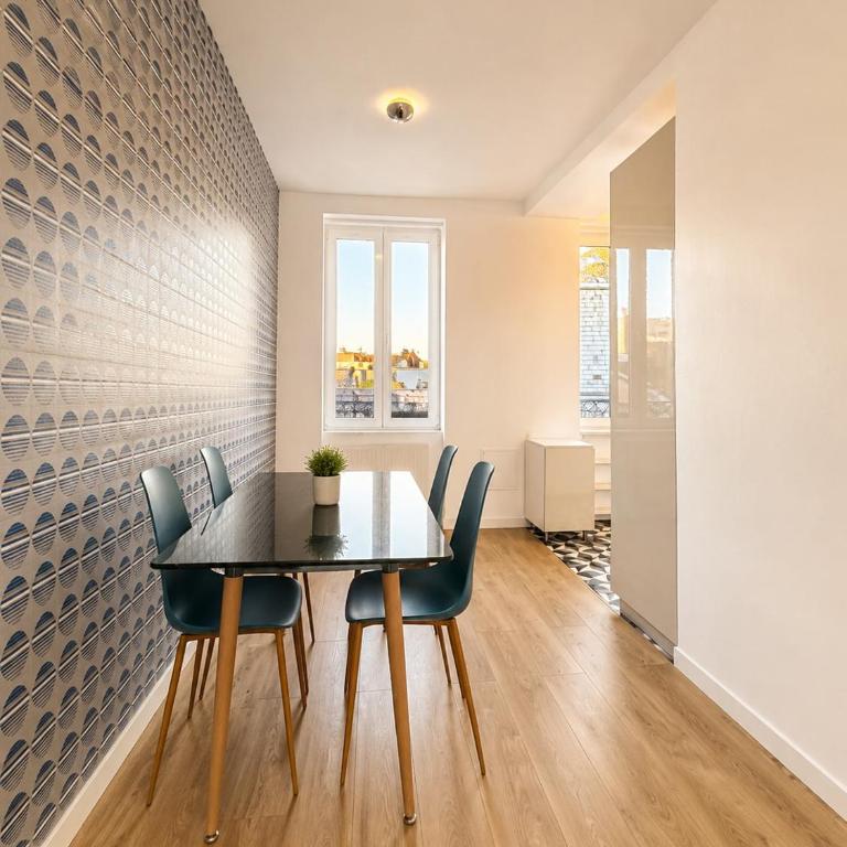 Exceptional Triplex, Design - Art, Private 360 Rooftop, 3 Bedrooms - Three-Bedroom Loft Apartment - 11