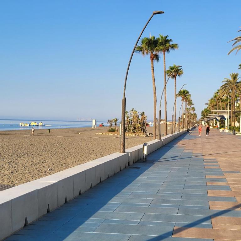 Stylish Terrace and Pool House, Old Town Estepona - Two-Bedroom House - 23