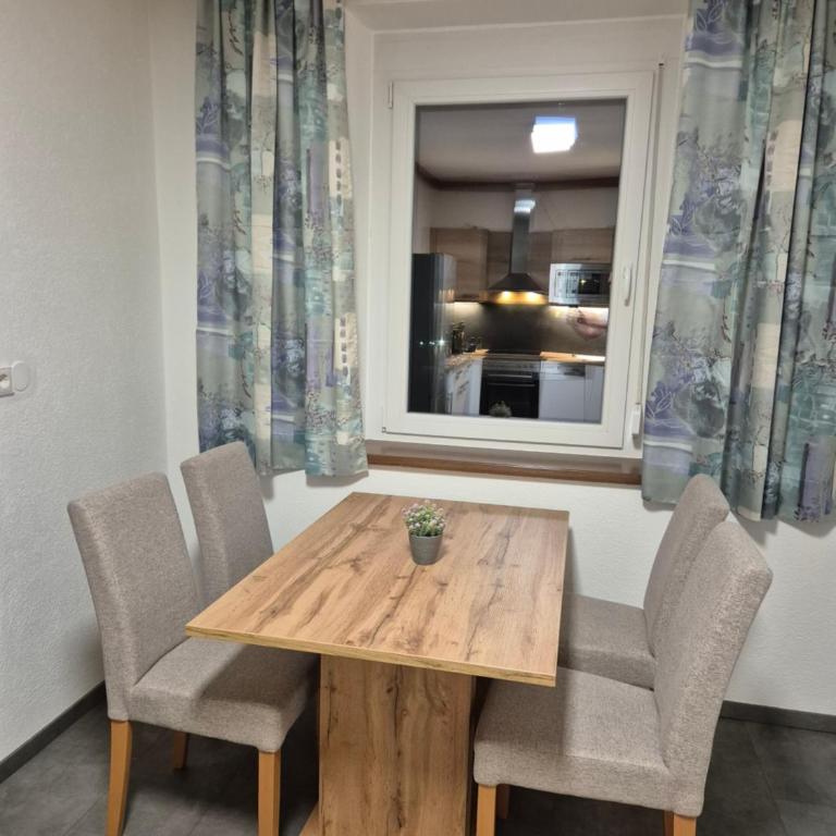 Apartment Knittelfeld Mountain View near Red Bull Ring - Apartment mit 1 Schlafzimmer - 3