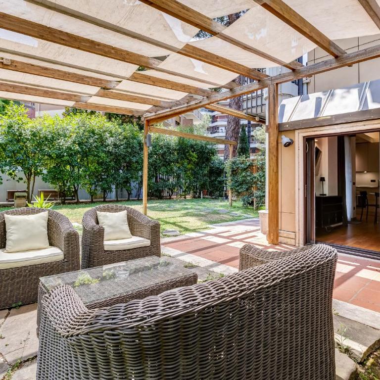 Monolocale con posto auto e grande giardino - Appartamento con 1 Camera da Letto - 2