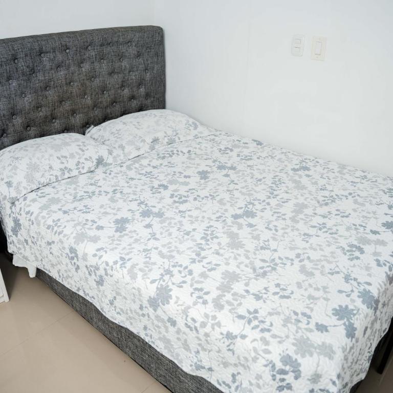 Tropical 203 - One-Bedroom Apartment - 1