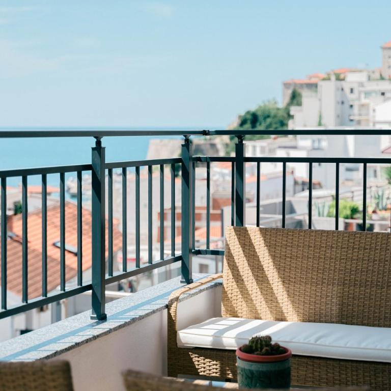 Laz Palace - Apartment mit 1 Schlafzimmer, Meerblick und Balkon - 14