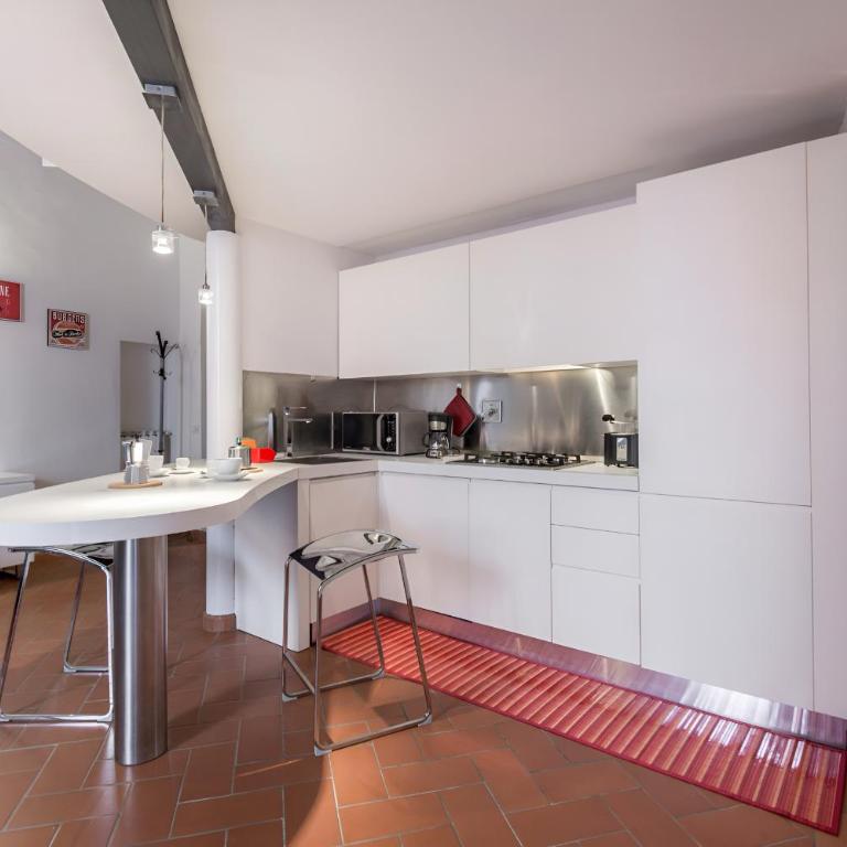 Charming Loft - in the Historic City Center - One-Bedroom Apartment - 7
