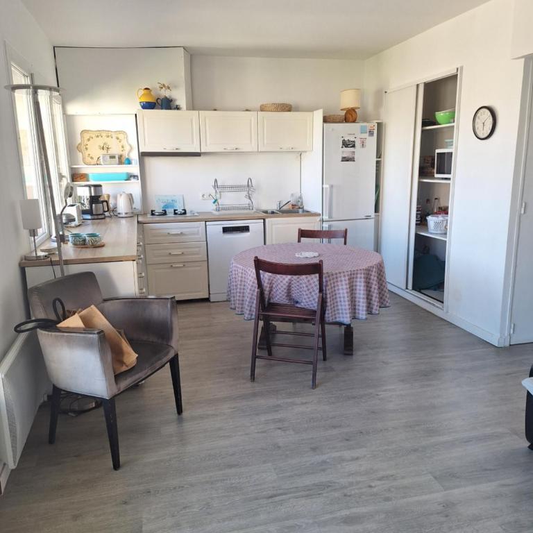 Clim Terrasse Parking privé & Sanary à pied - Apartment mit 2 Schlafzimmern - 5