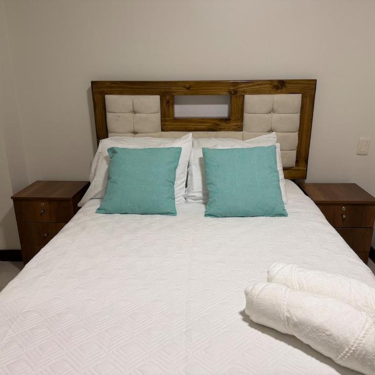 Departamento en Lima Centro, 1 hab, WiFi free, SmartTV - Two-Bedroom Apartment - 2