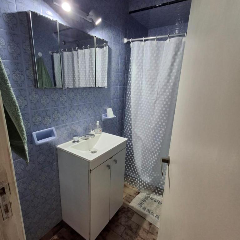 Casa R Peña ll - Two-Bedroom House - 33