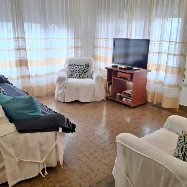 Casa R Peña ll - Two-Bedroom House - 4