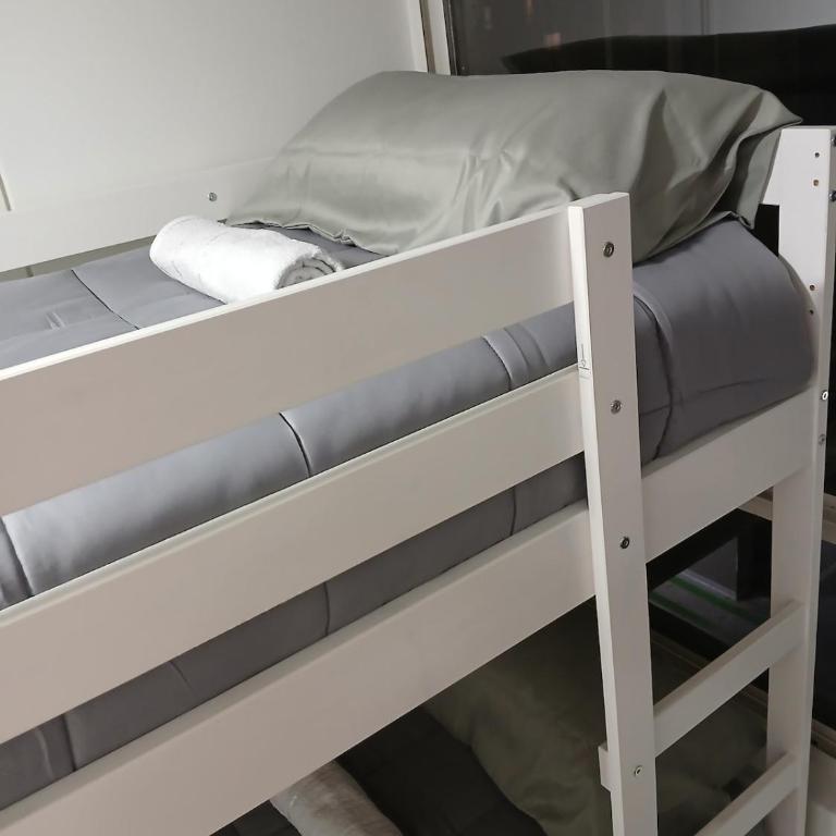 Moderno Depto 2D2B con parking a pasos del Metro - Two-Bedroom Deluxe Apartment with Balcony - 7