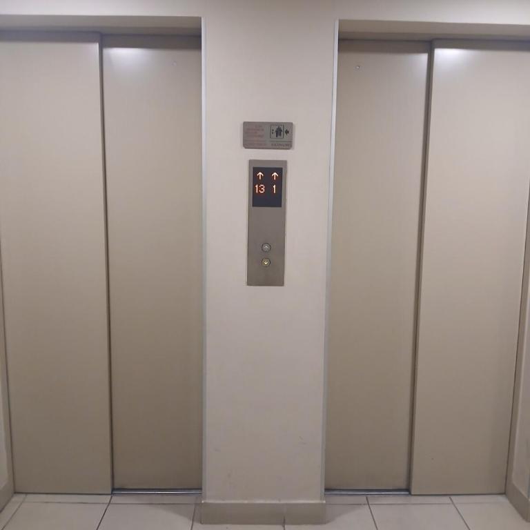 Moderno Depto 2D2B con parking a pasos del Metro - Two-Bedroom Deluxe Apartment with Balcony - 13