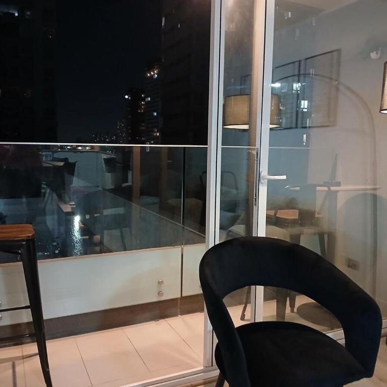 Moderno Depto 2D2B con parking a pasos del Metro - Two-Bedroom Deluxe Apartment with Balcony - 19
