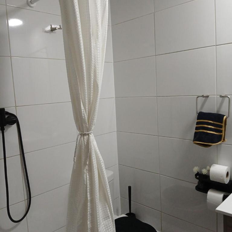 Moderno Depto 2D2B con parking a pasos del Metro - Two-Bedroom Deluxe Apartment with Balcony - 30