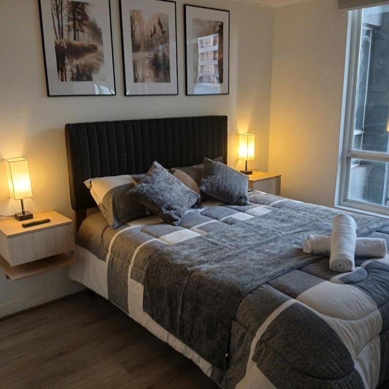 Moderno Depto 2D2B con parking a pasos del Metro - Two-Bedroom Deluxe Apartment with Balcony - 36