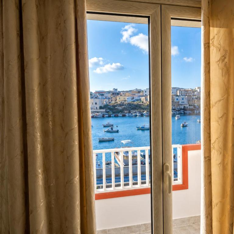 Case Vacanze Porto Vecchio - Camera Matrimoniale Deluxe con Balcone e Vista Mare - 6