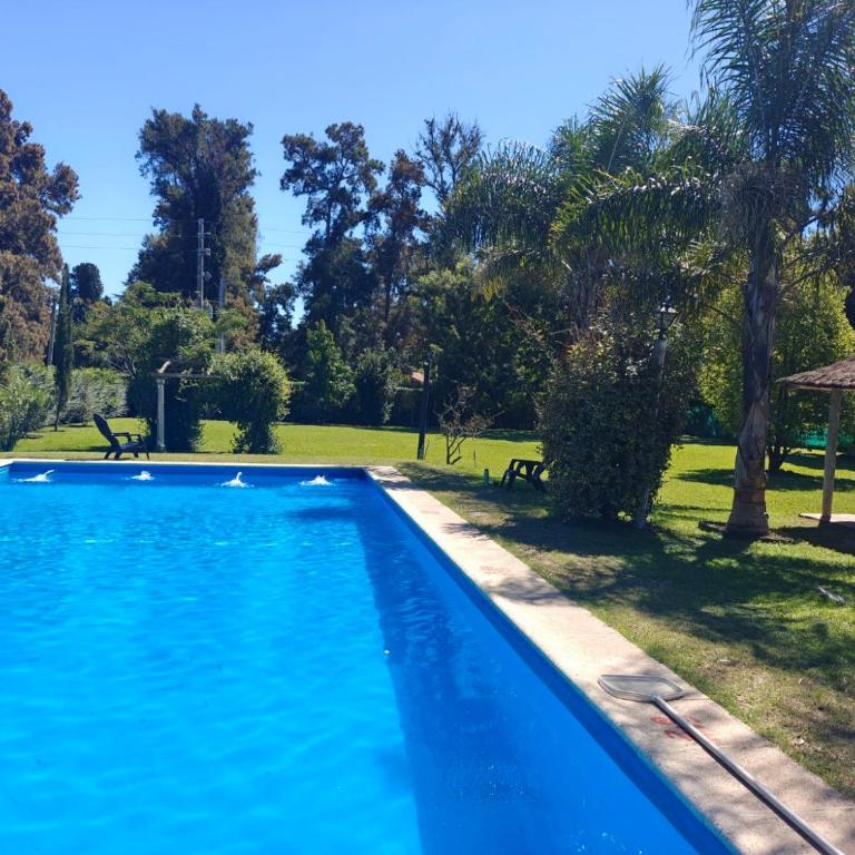 Complejo La Paz Casa de Campo- Dos casas ambas con piscina - Eight-Bedroom House - 3