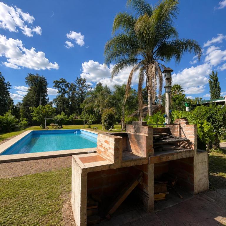 Complejo La Paz Casa de Campo- Dos casas ambas con piscina - Eight-Bedroom House - 6