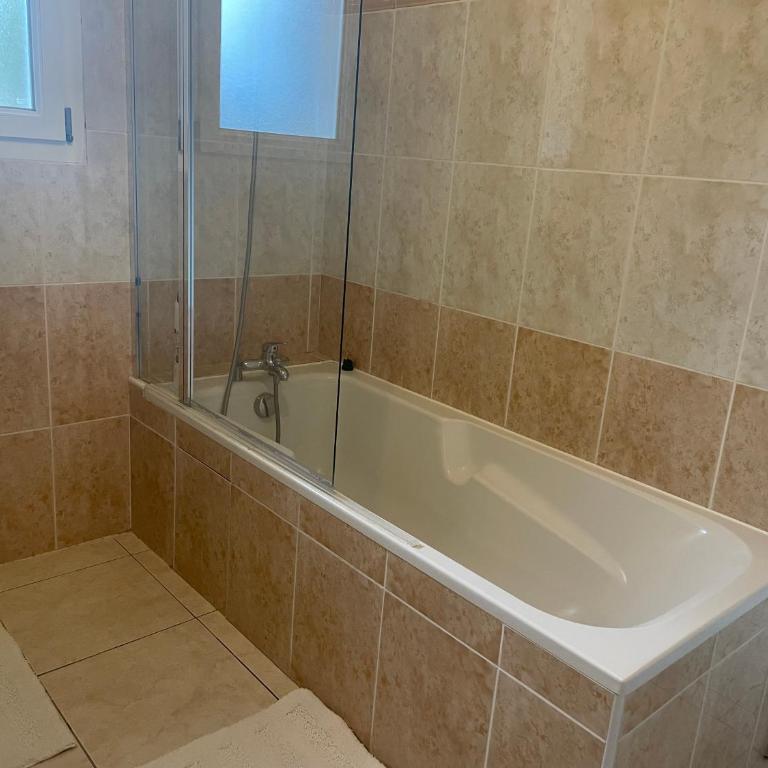 Villa Dedele - Villa avec Piscine Privée - 15