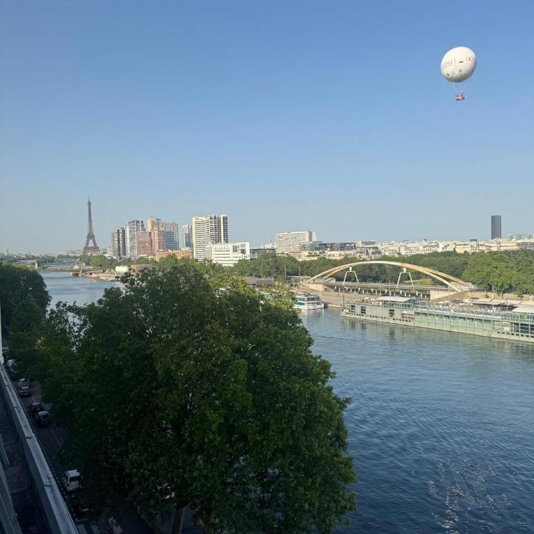 Vue Panoramique Seine et Tour Eiffel - 7e Étage - Apartamento de 1 dormitorio - 1