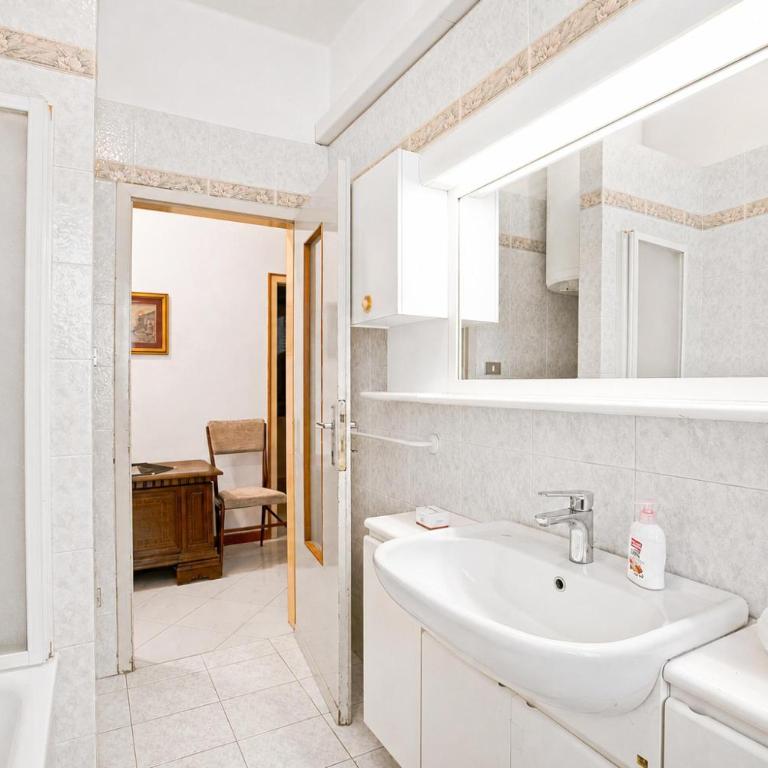 Garda View - Happy Rentals - Three-Bedroom Apartment - 21