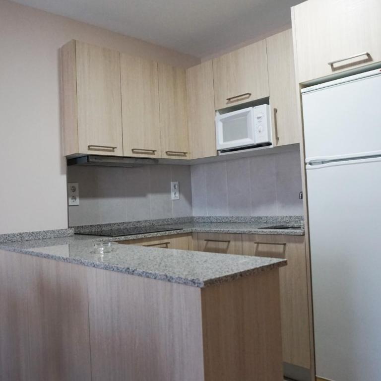 Apartamentos Marblau Los Iris- Julio y Agosto SOLO FAMILIAS - Apartamento Estándar - 17
