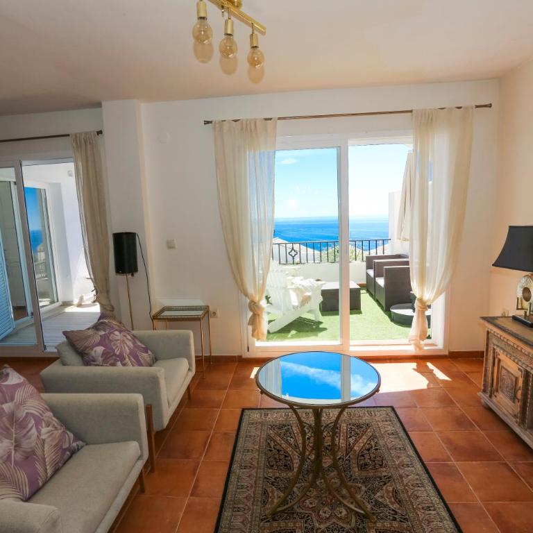 Serenity Coast Home, Exclusive Sea Views & Pool - Three-Bedroom Villa - 21