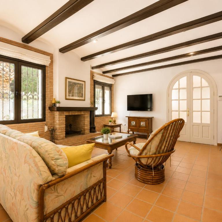 Planta baja independiente en villa con piscina - Apartamento - 16