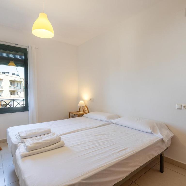Torredembarra - Apartamento Deluxe de 2 dormitorios con vistas al jardín - 5