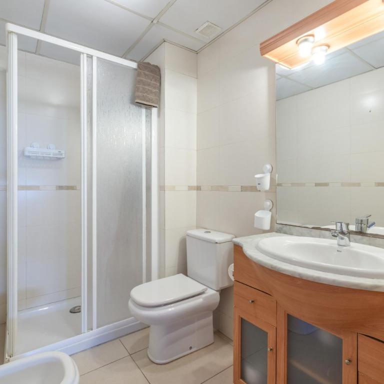 Torredembarra - Apartamento Deluxe de 2 dormitorios con vistas al jardín - 6
