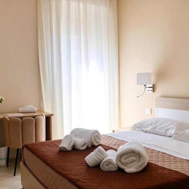 B&B Libertà - Doppelzimmer mit Balkon und Meerblick - 9