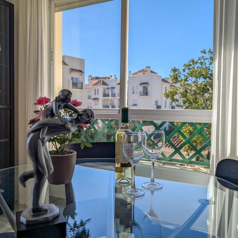 Puerto Banus! Two bedroom apt w/ pool & terrace - Apartamento de 2 dormitorios - 4