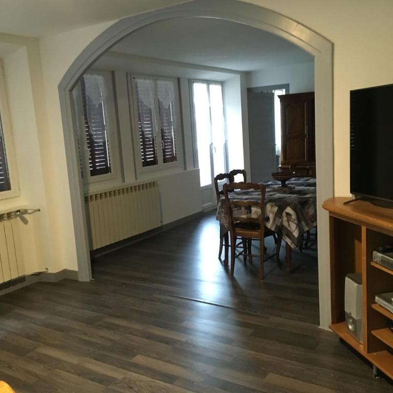 Appartement spacieux approx 125 m2 pour 8 personnes a Modane - Appartement 3 Chambres avec Vue sur la Montagne - 10