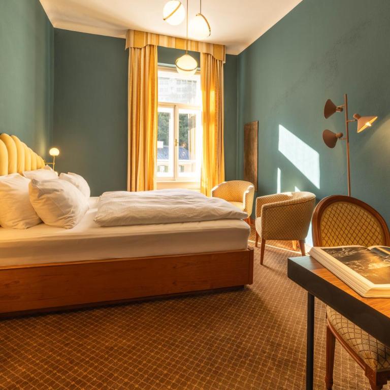 the eighteen86 by keyone - Doppelzimmer mit Dusche - 2
