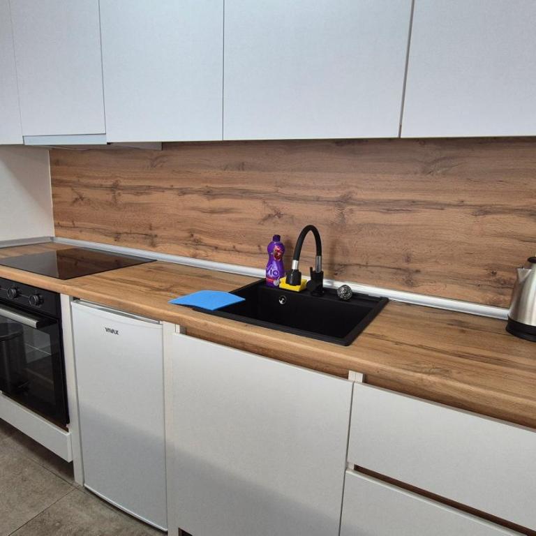 MyPlace apartmani 8 - One-Bedroom Apartment - 2