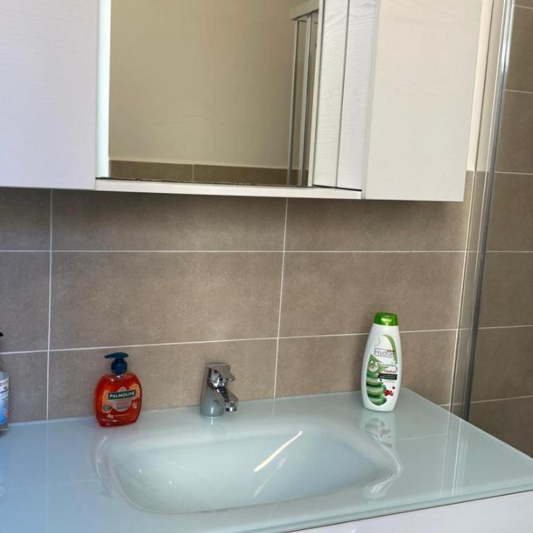 Megaride's dépendance - Camera Familiare con Bagno Privato - 12