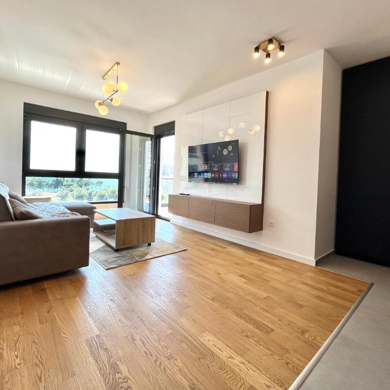 1bd New and Modern Apt with Sea View "Blue Horizon" - Apartman s 1 Spavaćom Sobom, Balkonom i Pogledom na More - 3