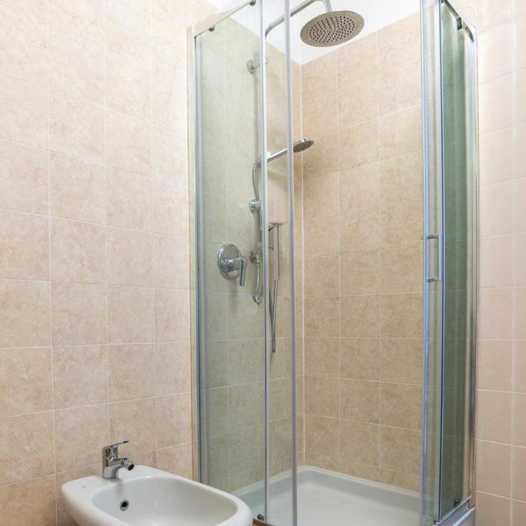 4 BD with SPA near center Private parking - Appartamento - 74