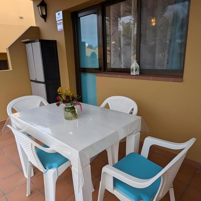 B-rent Perla De Mar - Deluxe-Apartment mit 2 Schlafzimmern und Gartenblick - 2