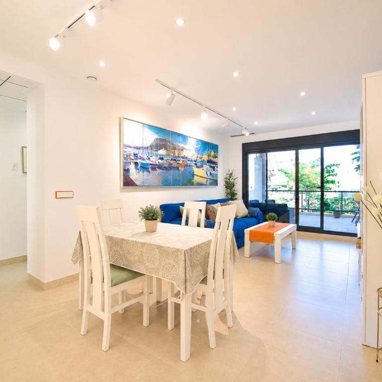 Exquisito by Edeal HOMES - Two-Bedroom Apartment - 10