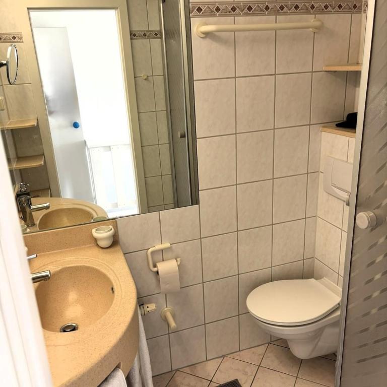 SKY Moment mit Panoramablick, Pool & Wellness - One-Bedroom Apartment - 15