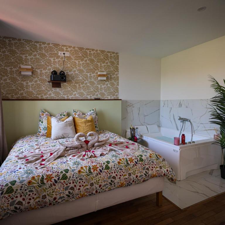 Suites Sensorielles - Love Room Spa - Jacuzzi - Sauna - Cinéma - Appartement 1 Chambre - 11